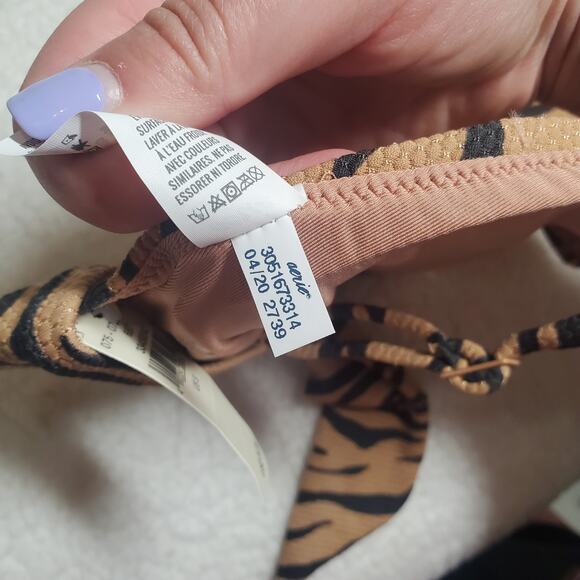 🔥 Aerie Tiger Print Triangle Bikini Top NWT S Swimwear NEW Brown Black Animal - Picture 9 of 11